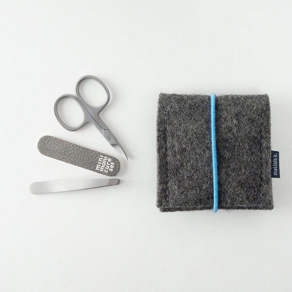 matilda k. manufaktur mini-maniküre-set 'ella' aus Wollfilz mit Rundgummi-Verschluß in vielen Farben