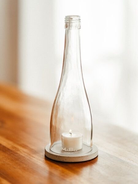 MaBe Wein Windlicht passend für jeden Tisch, Sideboard, Tresen - egal ob innen oder außen