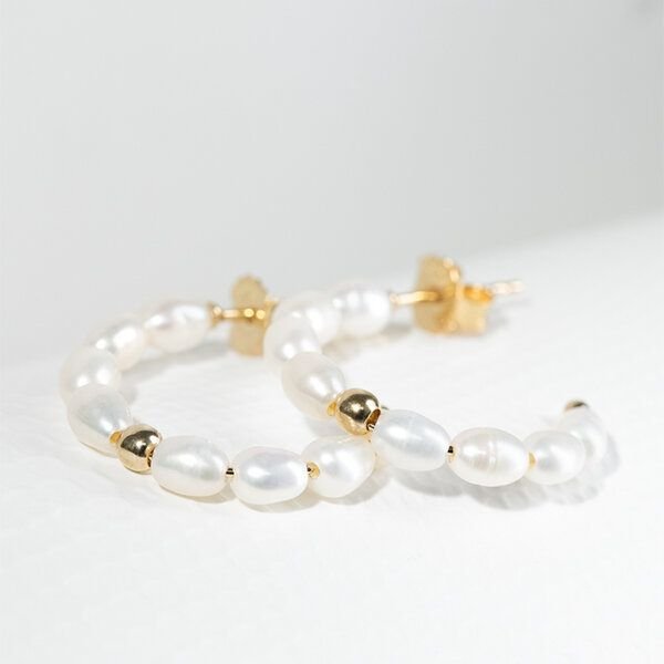 Eppi Silberne runde Ohrringe mit Perlen Roxanne