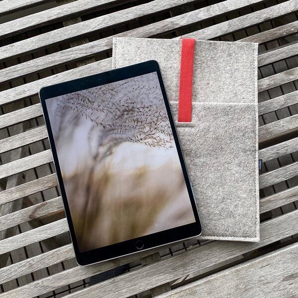 matilda k. manufaktur Minimalistische Hülle aus Wollfilz 'moritz' (mit Einsteckfach) für Tablet | für apple ipad | ipad ...