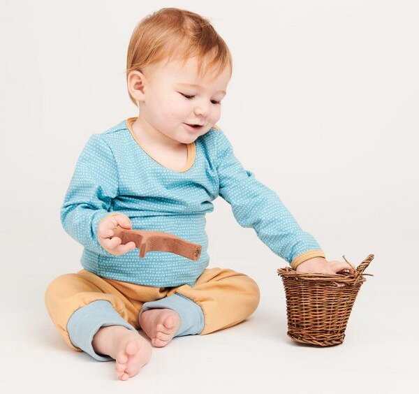Cheeky Apple Langarm Baby-Shirt aus Bio-Baumwolle "Dotted Lines"