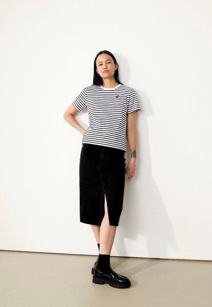 Givn Berlin T-Shirt GBJULIA (HEART) aus Bio-Baumwolle mit Stickerei