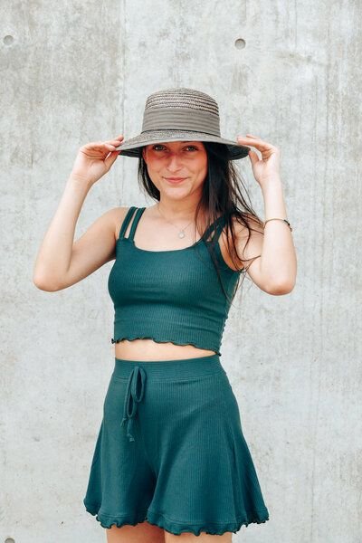 Vivien Joy Crop Top mit Rüschen - Farrah