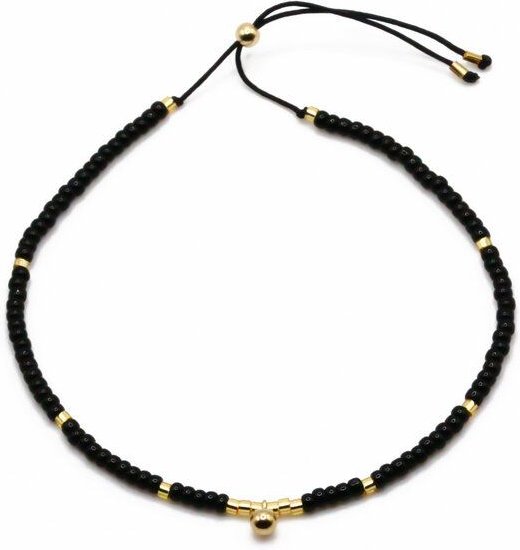 juni Perlenarmband "Glamorous" mit 14K Goldkugel Anhänger aus recyceltem Gold