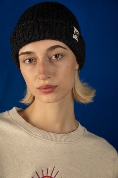 Kiwistories Strickmütze Slim Fit anliegend aus Merino-Wolle Unisex