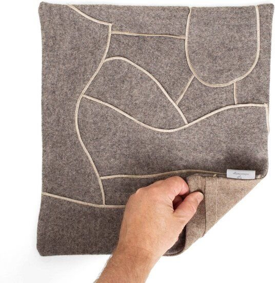 nahtur-design Dekokissen "zero-waste" aus kuscheliger Schurwolle | Unikate