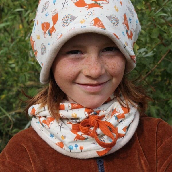 Cheeky Apple Gefütterter Halswärmer aus Bio-Baumwolle "Fuchs & Igel | Fleece Nude meliert"