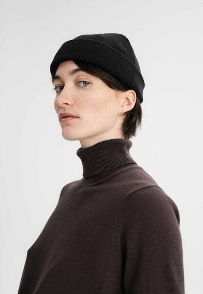 MELA Bundle Feinstrick Mütze kurz LESH + Jacquard Schal ASMEE