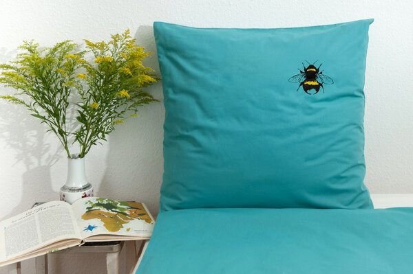 Hirschkind Bio-Kopfkissenbezug 'Erdhummel' türkis