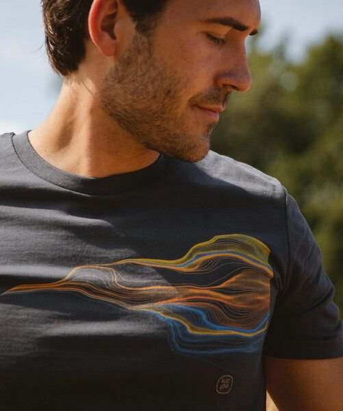 Kultgut T-Shirt mit Motiv / FADED