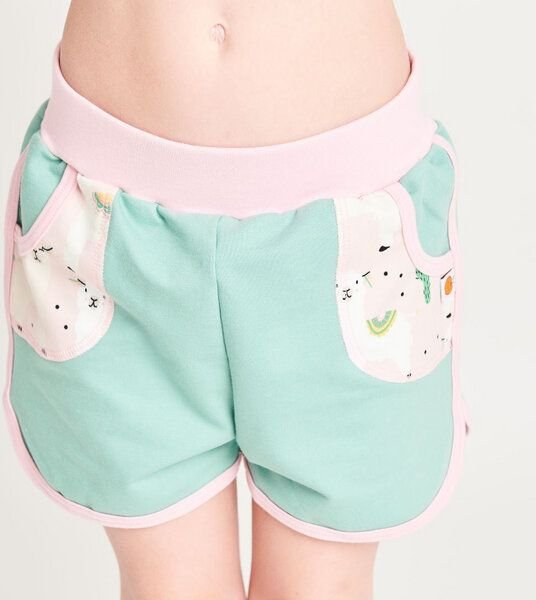 Cheeky Apple Shorts aus Bio-Baumwolle "Summersweat Minzgrün/Alpakas Rosa"