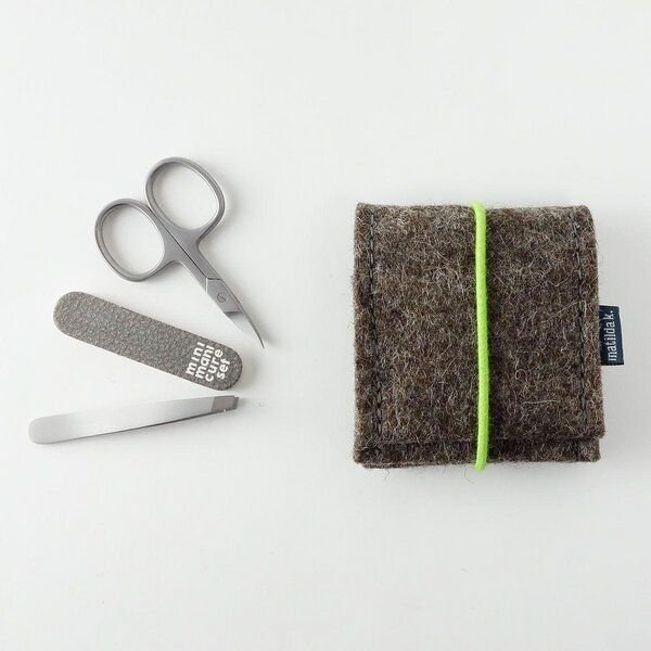 matilda k. manufaktur mini-maniküre-set 'ella' aus Wollfilz mit Rundgummi-Verschluß in vielen Farben