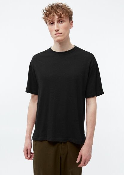 Givn Berlin Leinen T-Shirt Modell: Lasse