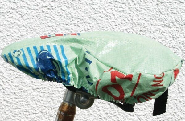 El Puente Sattelüberzug aus recycelten Reissäcken