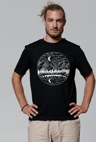 watapparel T-Shirt Unisex Mountains by night