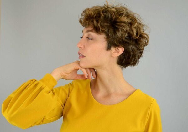 ManduTrap Bio Baumwolle, Pullover, Sweater "Caro" mit Ballonärmeln in rot, schwarz oder gelb