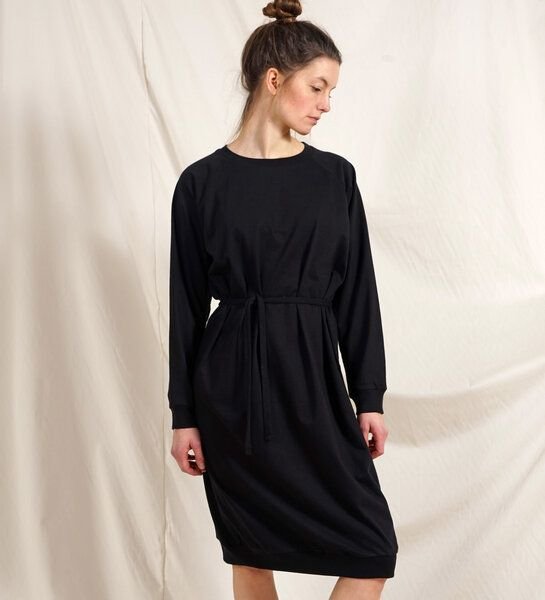 Lena Schokolade Long Pulli Dress schwarz aus Bio-Baumwolle