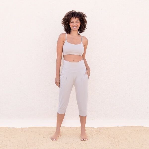 Jaya NIDHI - Damen - 3/4 Hose für Yoga und Freizeit aus Biobaumwolle