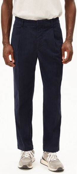 ARMEDANGELS TAAMIR PLEATED Herren Chinohose aus Bio-Baumwolle