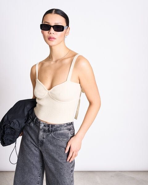 JAN N JUNE Top SANAH aus der Handle with care Kollektion mit rauwn