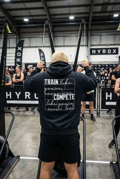 THE FACE OF ELEMENTS TRAIN & COMPETE - OVERSIZED FIT HOODIE AUS 100% BIO-BAUMWOLLE