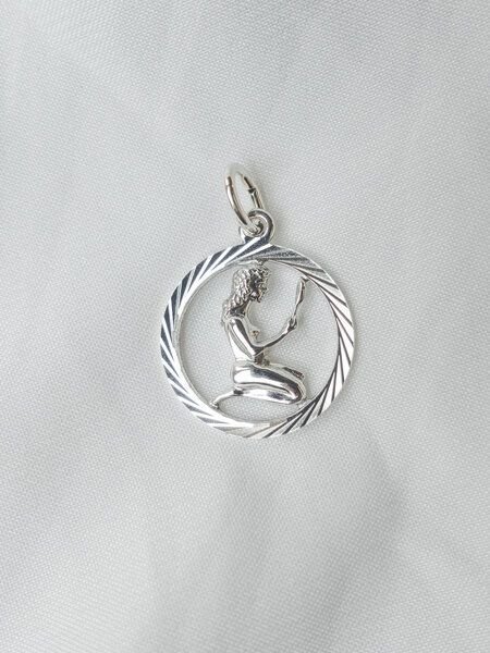 ST'ATOUR VIRGO // JUNGFRAU – Sternzeichenanhänger OHNE Kette