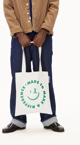 ARMEDANGELS TOTAA SMILEY Unisex Tote Bag aus Bio-Baumwolle