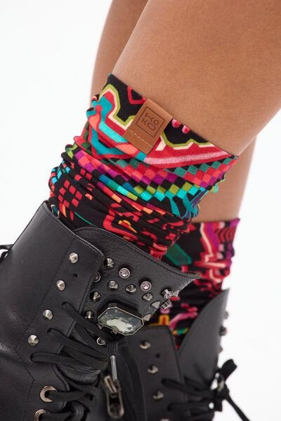 Gamaschen AnkleHugs – Schützende Wadenstulpen – Einzigartiger KOKO-Print von KOKOworld – 100% in der EU fair produziert