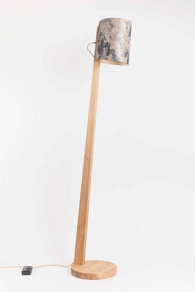 ALMUT von Wildheim Dimmbare Stehlampe aus Eichenholz mit Lampenschirm aus purem Stein