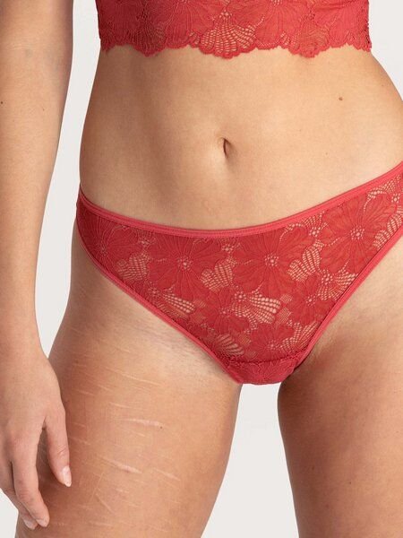 erlich textil Classy Lace Slip mit Spitze aus weichem recyceltem Polyamid, made in Europe