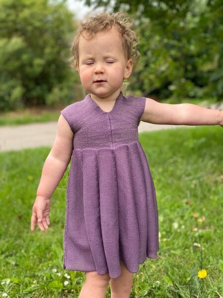 vincente Gestricktes Sommerkleid aus TENCEL