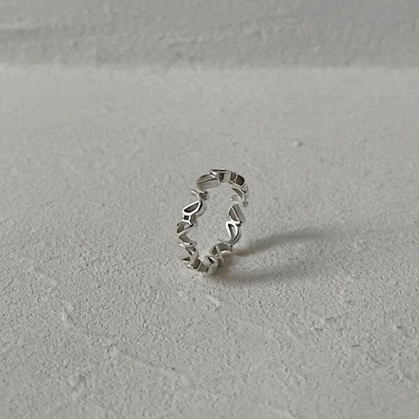 noemvri fashion label Logoring