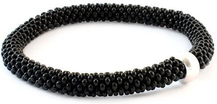 Sakiba Armband Connected