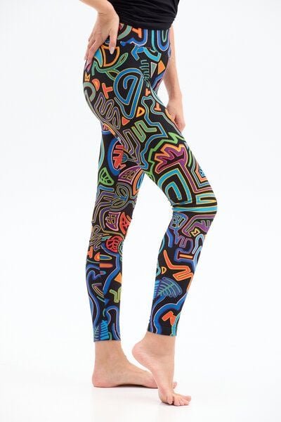 Thumbnail - Leggings Gallo Damen – aus Bio-Baumwolle mit Elasthan – nachhaltige Yoga-Leggings im einzigartigen KOKOworld-Print – fai...