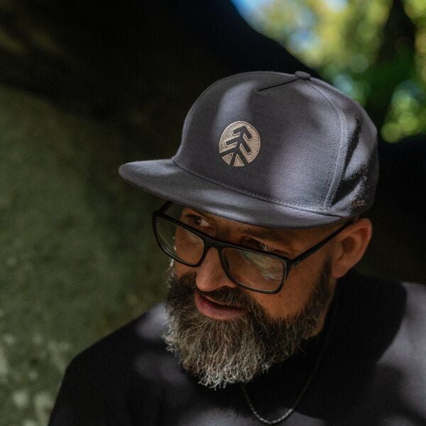 picea (by bleed) Hansi Trucker Cap Grau