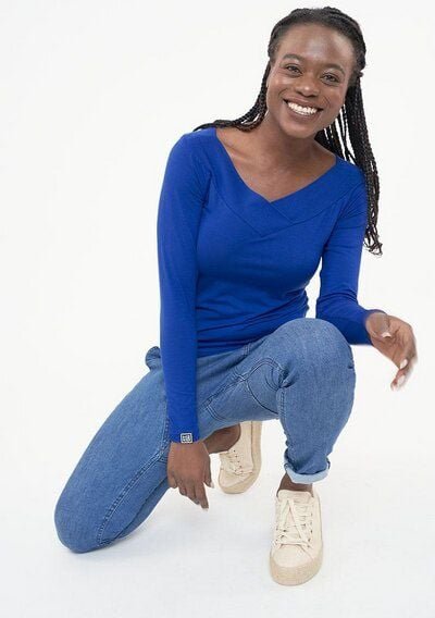 KOKOworld Bluse Cordia – Viskose EcoVero mit V-Ausschnitt – Enganliegende Passform mit langen Ärmeln – Fair produziert i...