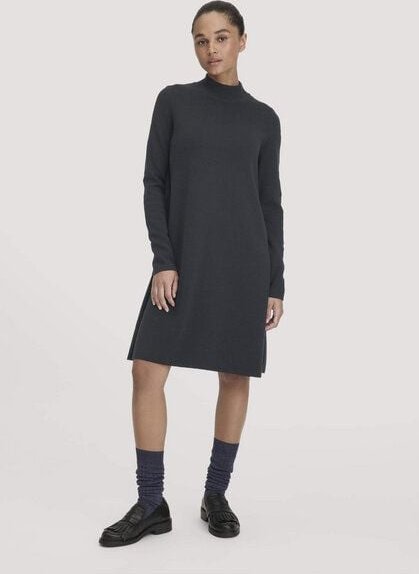 hessnatur Strick Kleid Relaxed aus TENCEL Lyocell mit Bio-Baumwolle