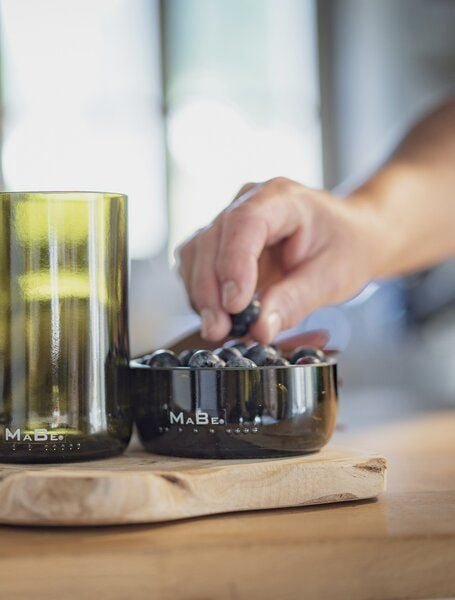 MaBe Schale UPCYCLING aus der großen Weinflasche - für kleine Nettigkeiten