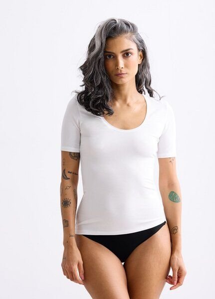 erlich textil Light Touch tiefausgeschnittenes T-Shirt aus weichem Modal, made in Europe