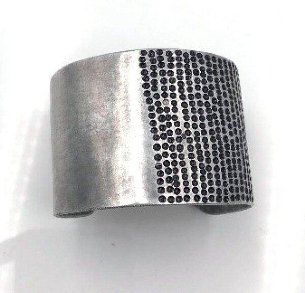 Bawa Hope Armreif Aluminium "Half Dots" recycelt