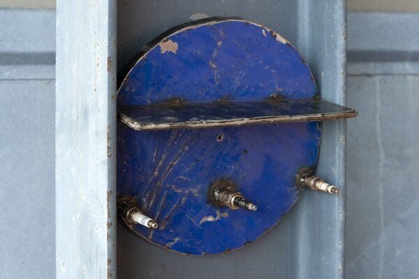 Moogoo Creative Africa Aufhänger Schlüssel Ablage aus recycelten Ölfässern - versch. Farben - Industrial Design Upcyclin...