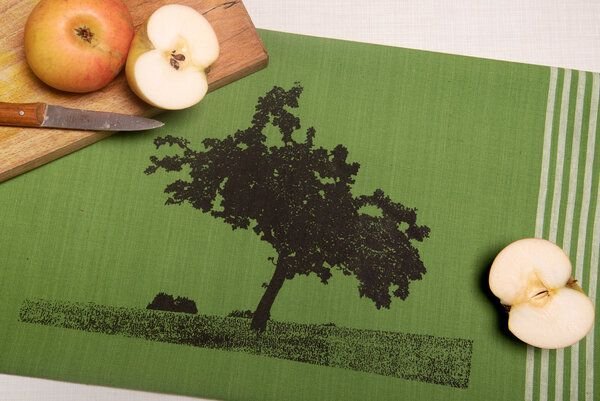 Hirschkind Bio & Fair-Trade-Geschirrtuch "Apfelbaum"