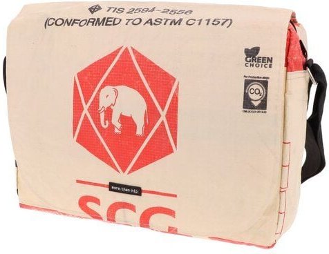 MoreThanHip Geräumige Umhängetasche aus recycelten Zement- oder Fischfuttersäcken – Sabay