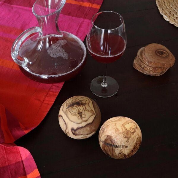 NATUREHOME Deko-Kugeln Handschmeichler 2er Set Olivenholz 5, 7 oder 10 cm