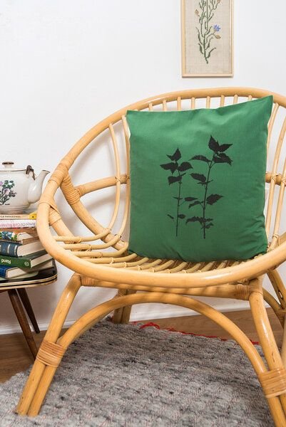 Hirschkind Bio-Kissenbezug 'Brennnessel' grün mit schwarzem Druck 40*40 cm