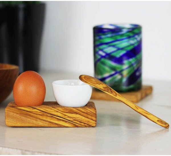 Mitienda Shop Eierhalter mit Eierbecher und Löffel Olivenholz
