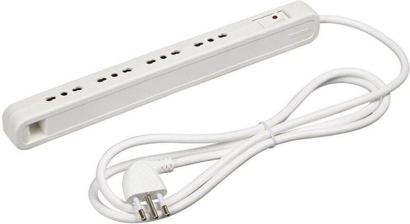 bticino 3631USDB Verlängerungskabel 1,5 m 4 AC-Ausgänge Drinnen Weiß