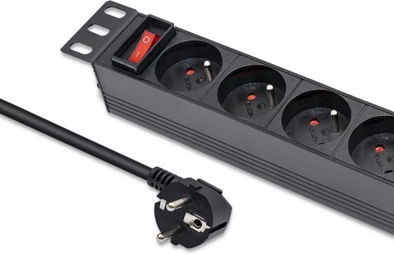 Qoltec Aluminium PDU Steckdosenleiste für 10'' RACK 1HE 16A 4xFRANZÖSISCH 1,8m