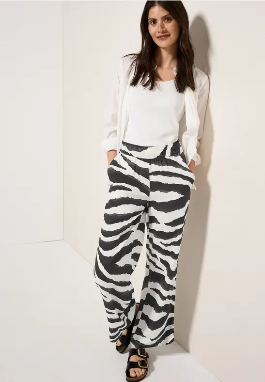 Thumbnail - Cecil Damen Wide Leg Zebra Print Hose in Grau, Gr: L
