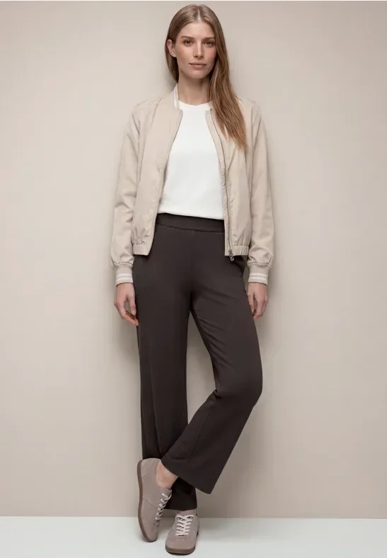 Street One Frauen High Waist Wide Leg Hose im Loose Fit in Braun, Gr: 46